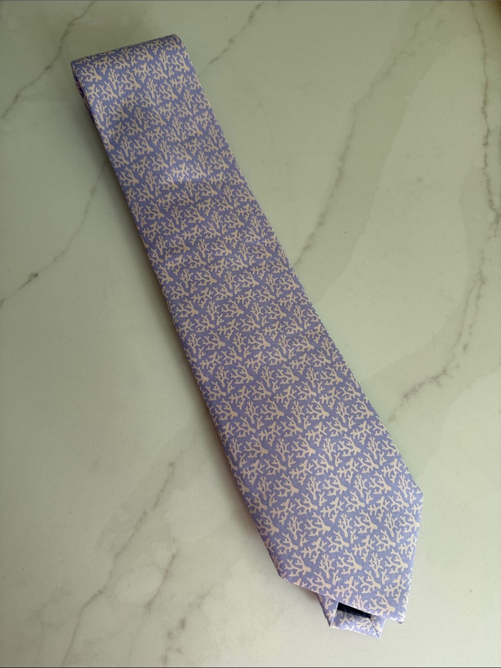 Vineyard Vines Pink Coral Motif on Lavender 100% Silk Tie